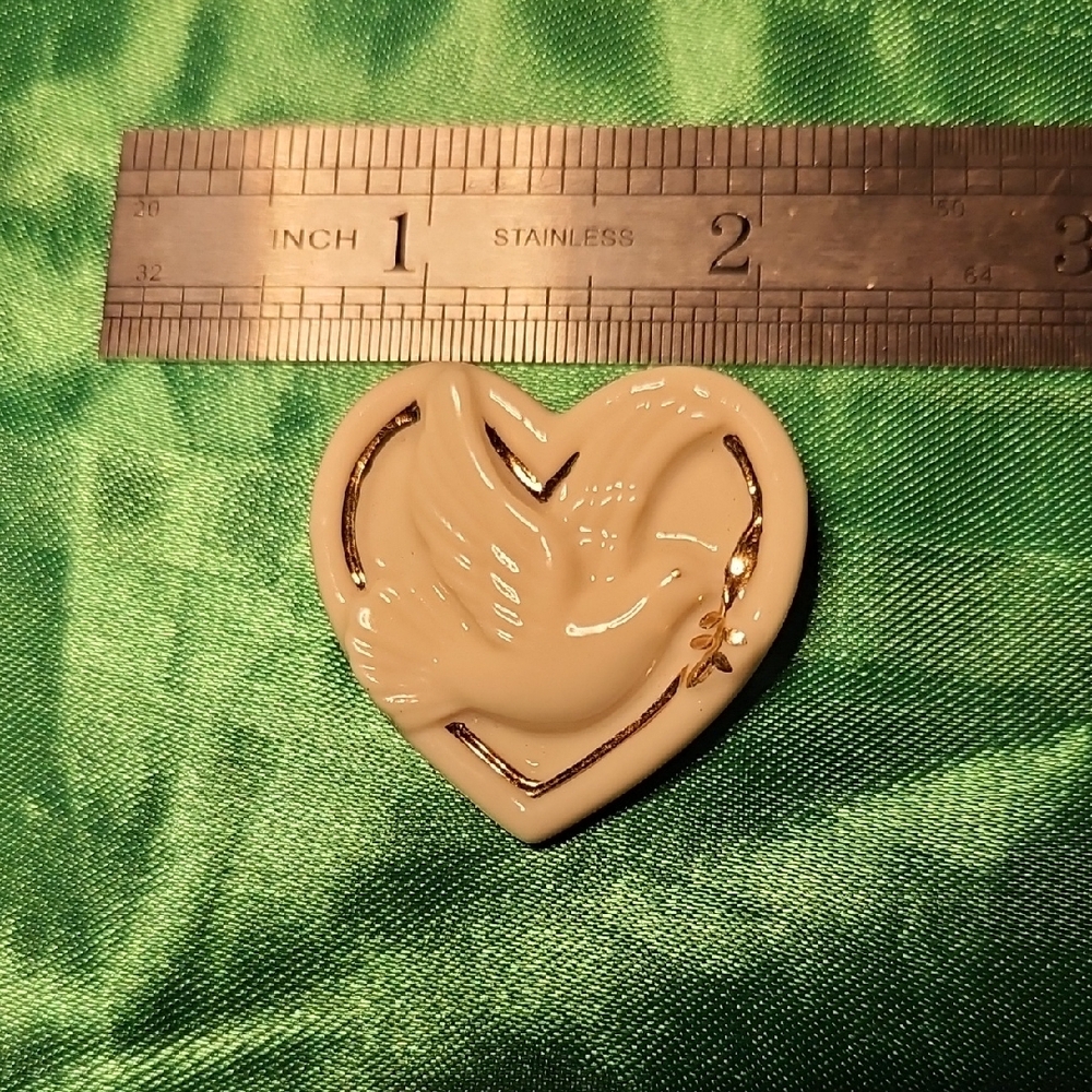 Cream Heart Brooch with Dove Design